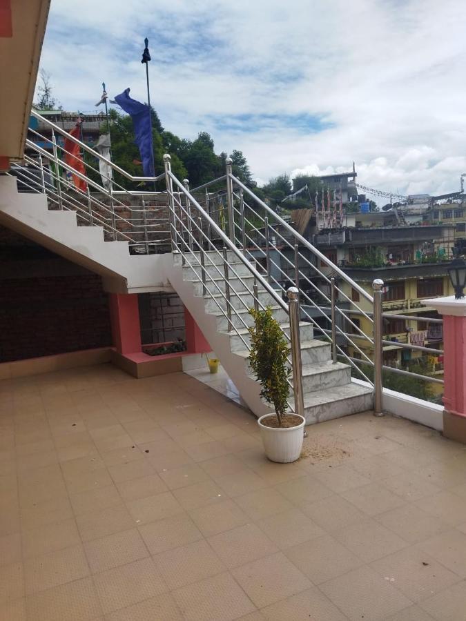 Hotel Nambrog Bomdila Luaran gambar